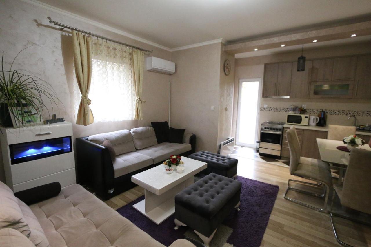 Relax Apartment Баїна-Башта Екстер'єр фото